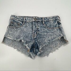 Cotton On Marbled Button Fly The Frayed Mid Rise Jean Shorts Size 4 Women’s